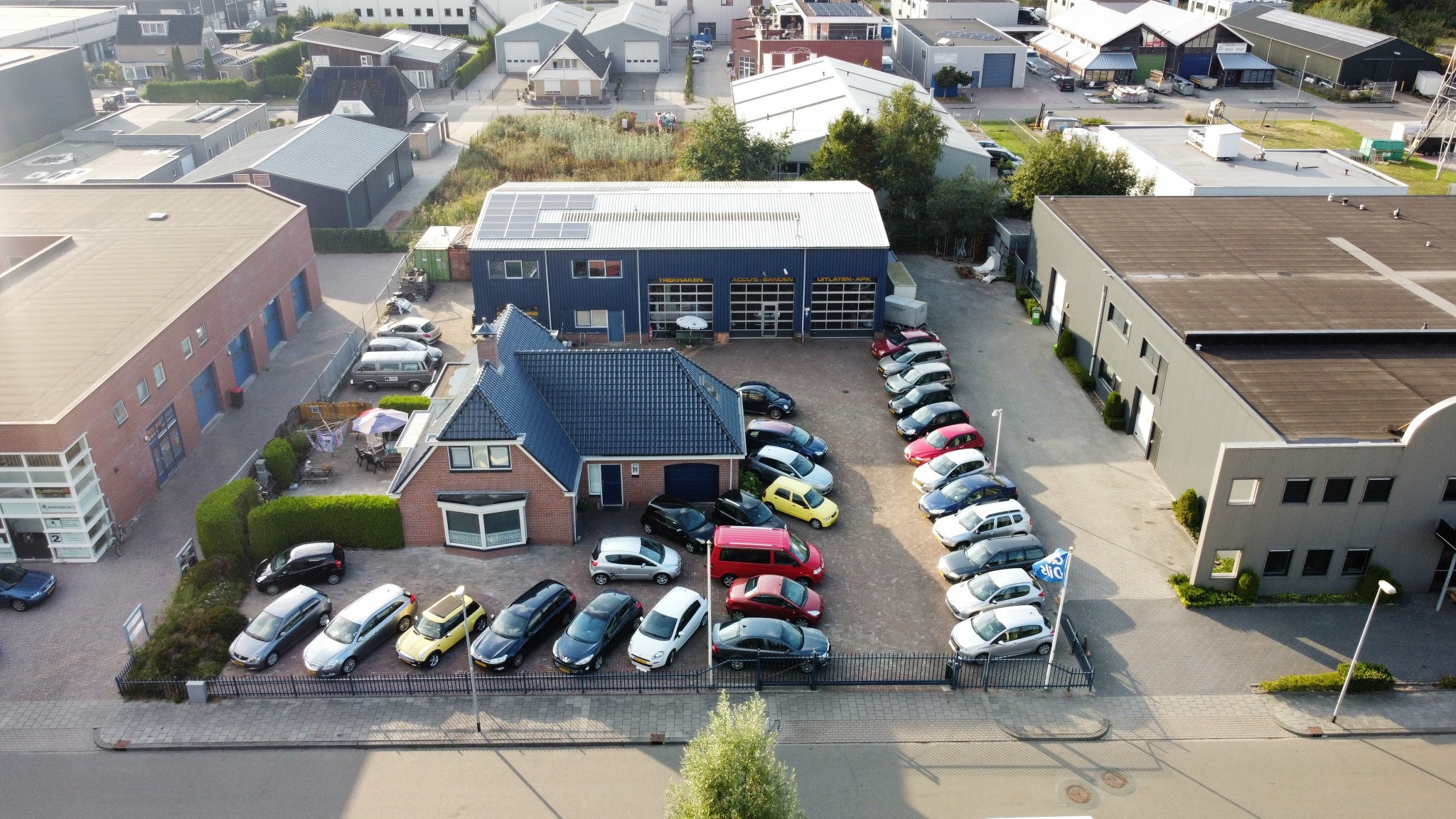 Autobedrijf Dijkstra - Overzicht van het bedrijf